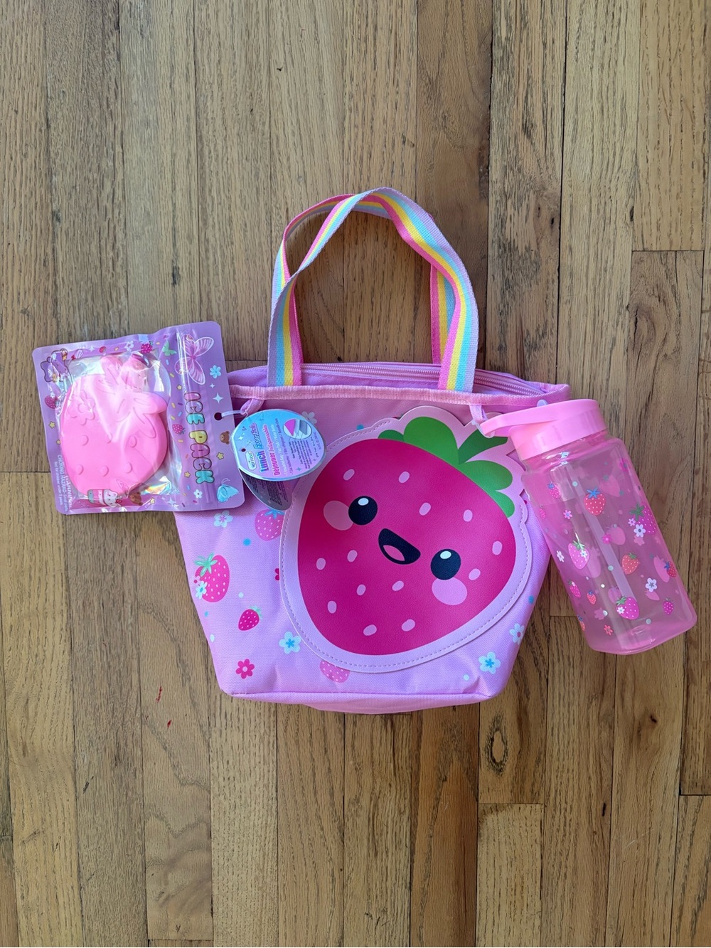 NWT Kids Strawberry Lunch Bag with Water Bottle and Ice Pack
